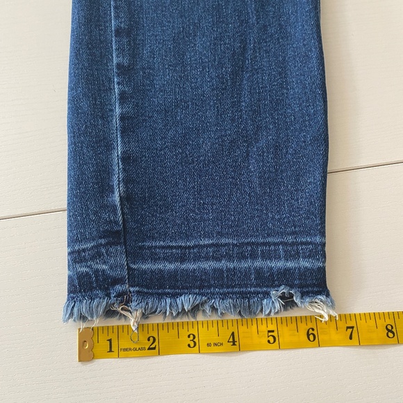 Judy Blue High Rise Slim Fit Medium Wash Released Hem Sz 13/31 - Picture 15 of 15